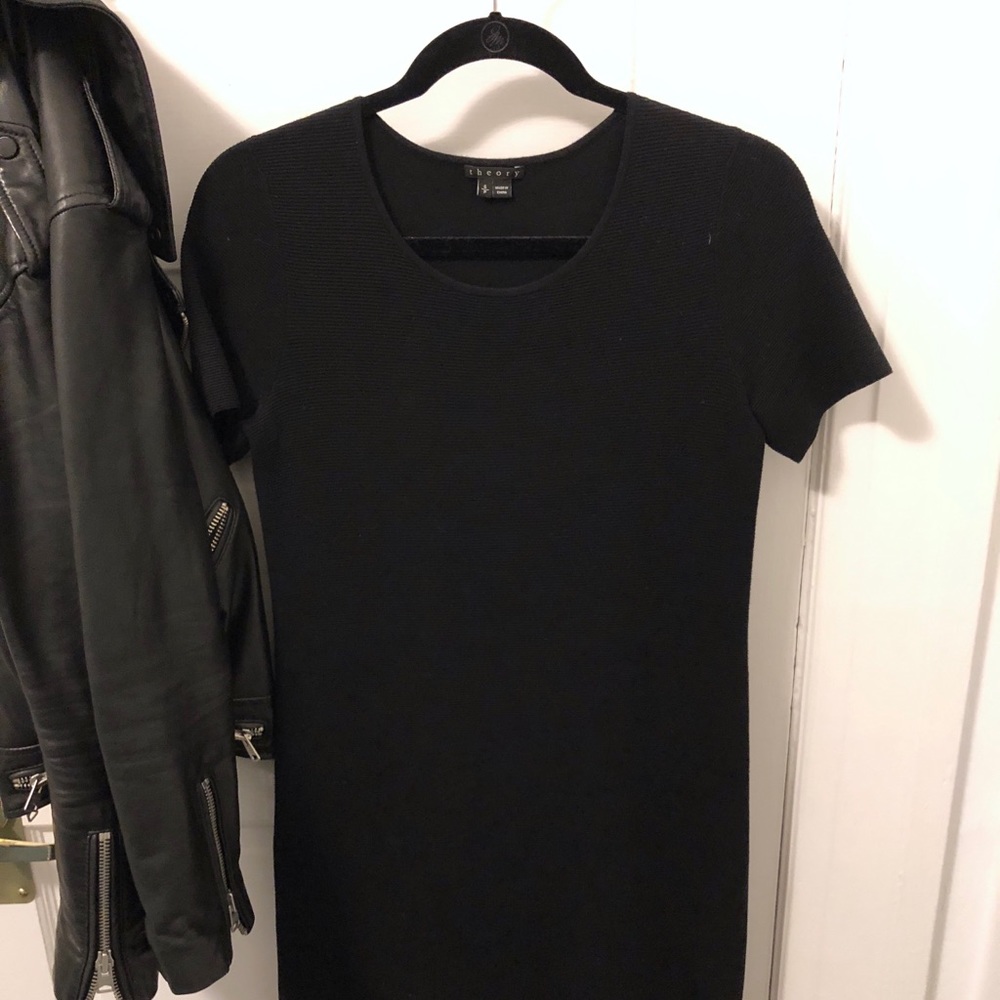 Theory Ribbed Black T-shirt dress